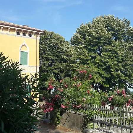 Oasi San Giacomo Bed & Breakfast *
